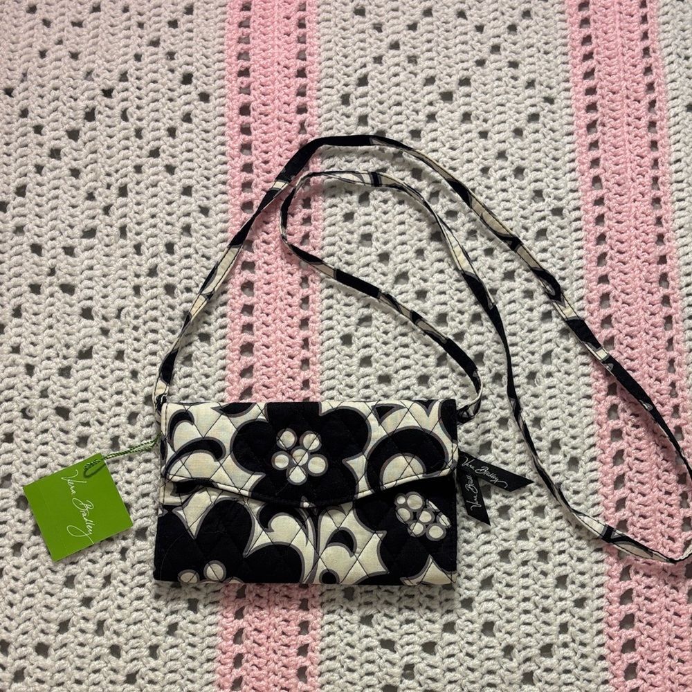 Vera Bradley Strap Wallet Night & Day Black White Floral Crossbody Bag 14650-052